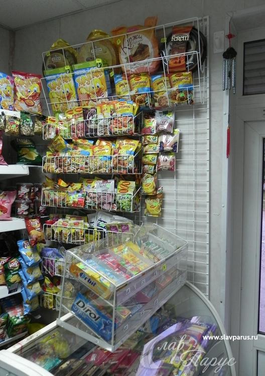 РЕШЕТКА С ПОЛКАМИ РЕШЕТКА С ПОЛКАМИ